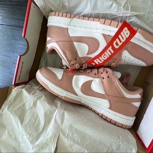 Rose whisper Nike dunks